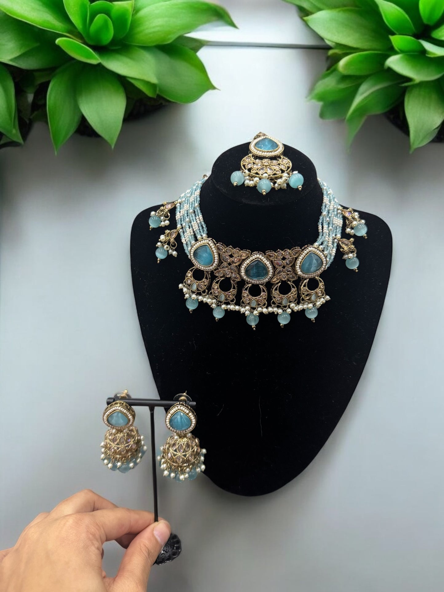 Full set with earring and tikka